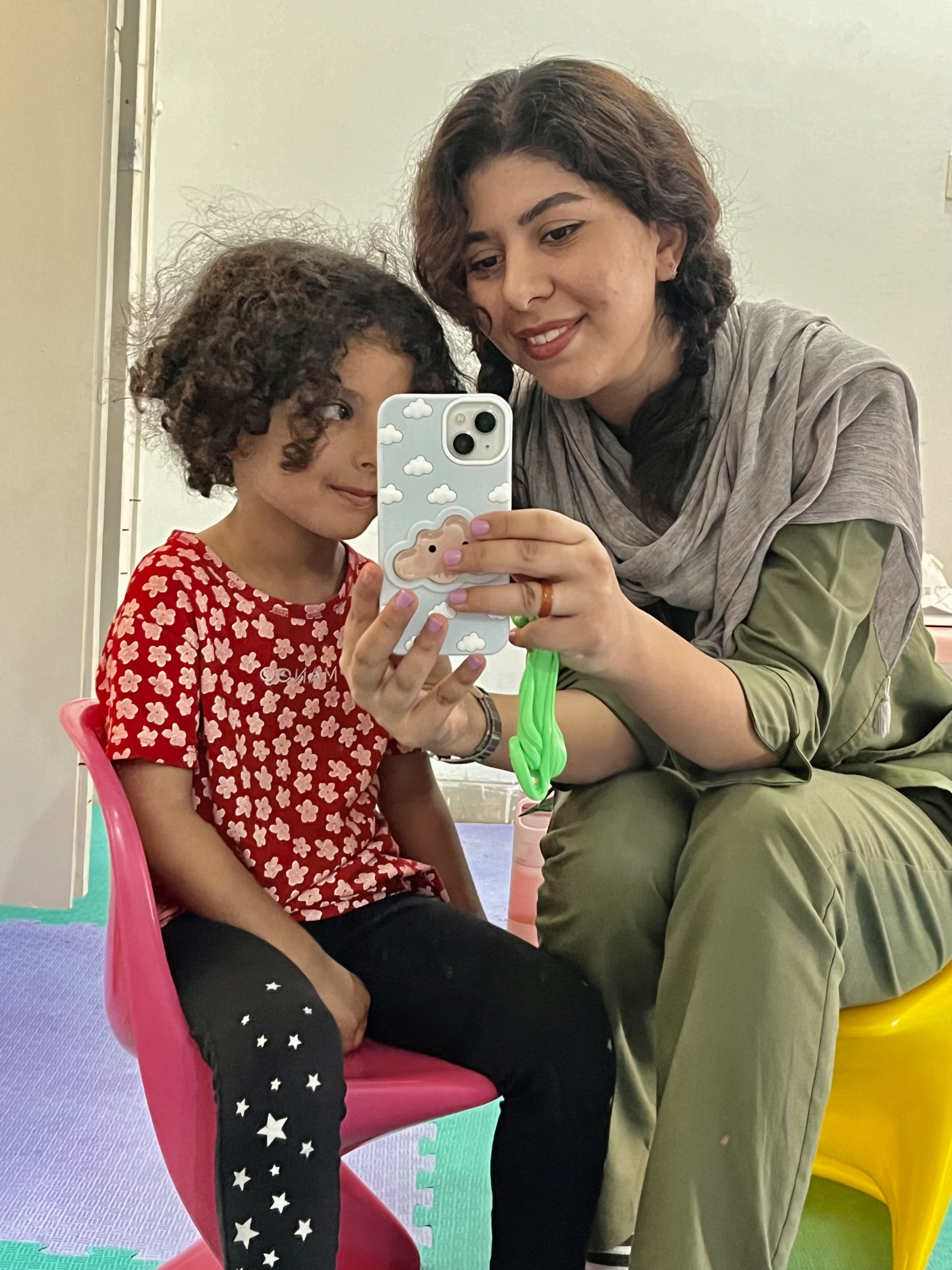 خدمات کاردرمانی در مرکز درنا